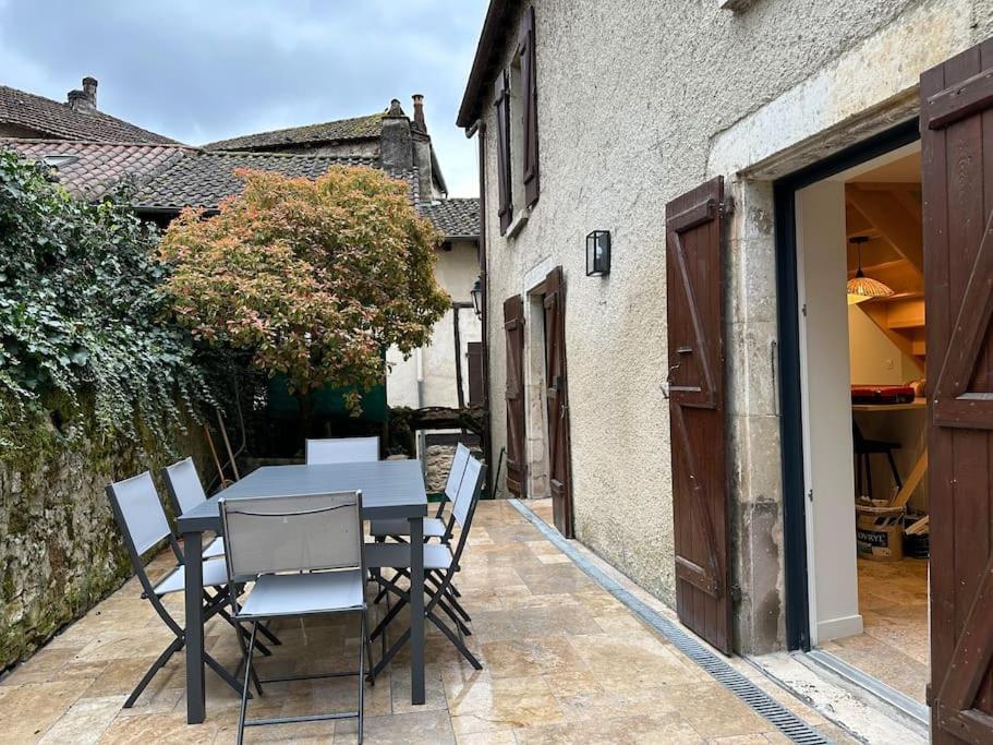 Maison Avec Cour Interieure Souillac